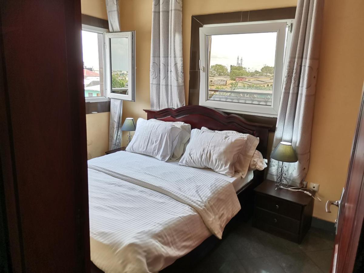 Residence Hoteliere Mb-202 C Douala Eksteriør billede