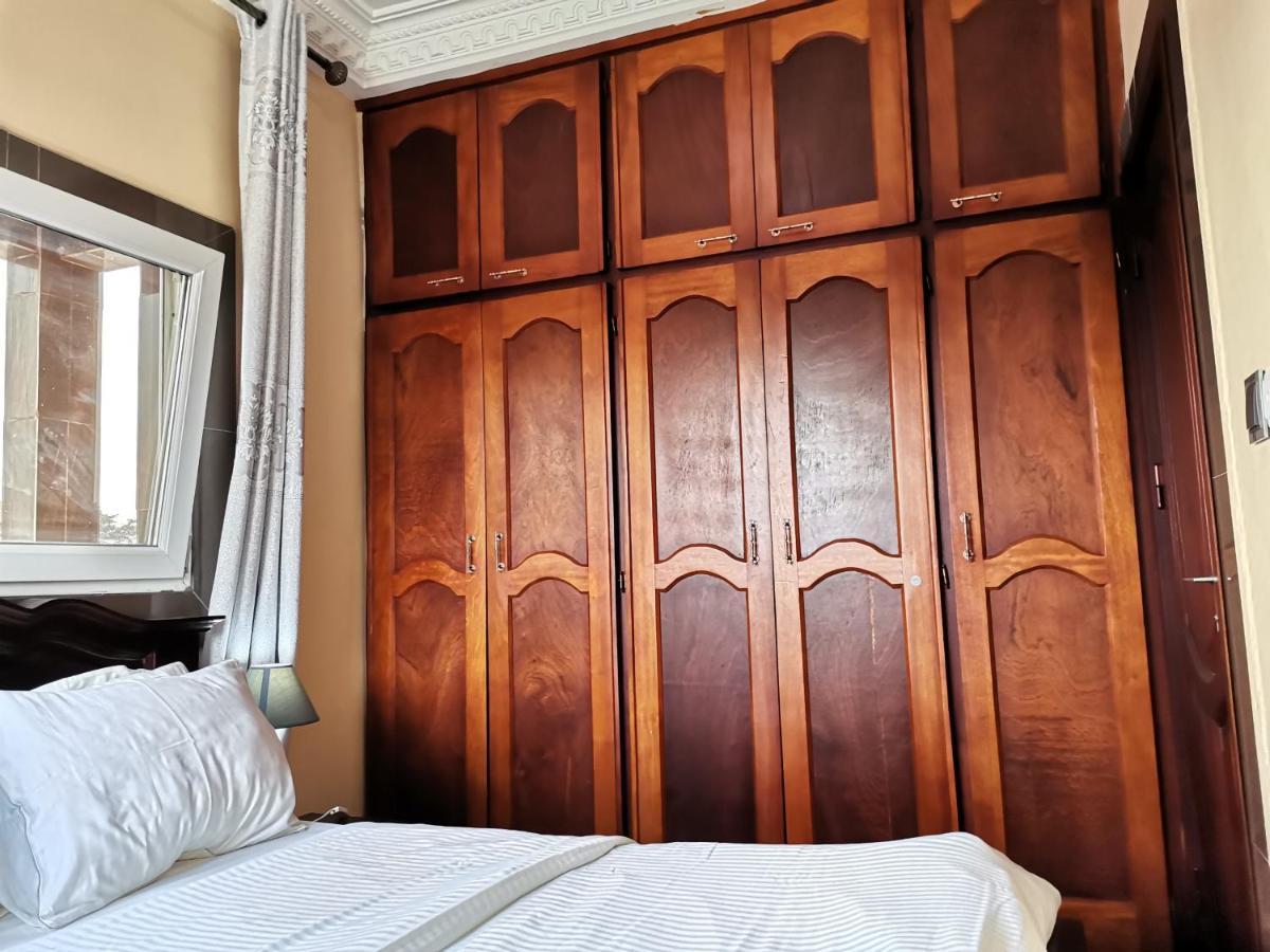 Residence Hoteliere Mb-202 C Douala Eksteriør billede