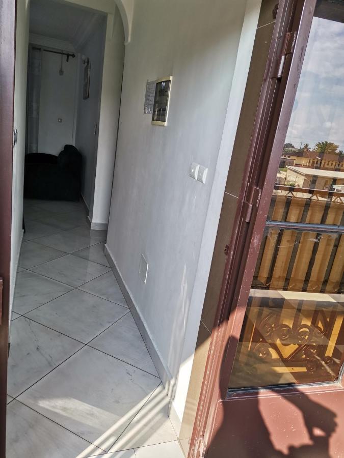 Residence Hoteliere Mb-202 C Douala Eksteriør billede