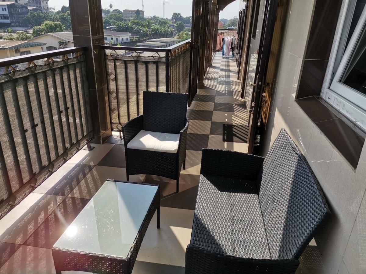 Residence Hoteliere Mb-202 C Douala Eksteriør billede
