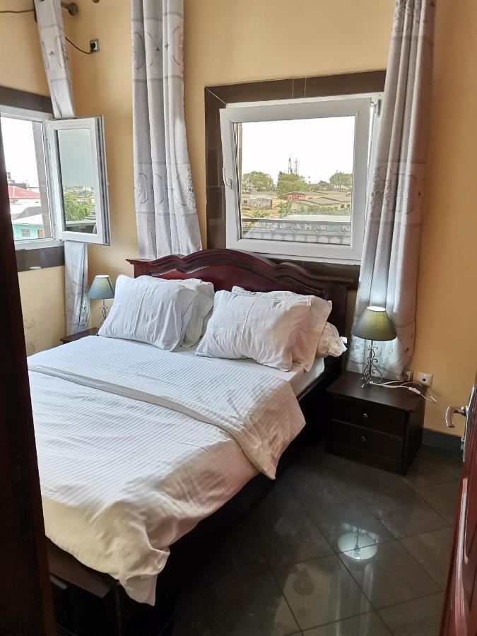 Residence Hoteliere Mb-202 C Douala Eksteriør billede