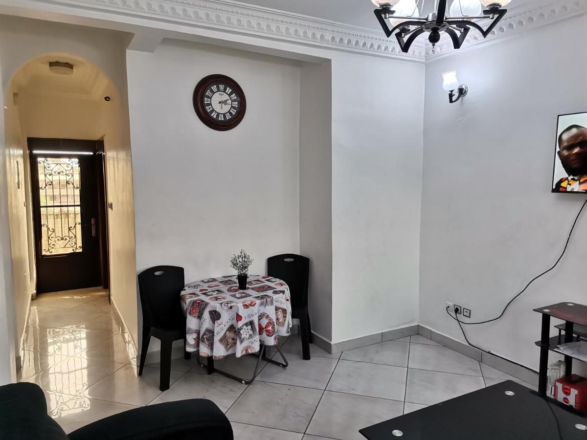 Residence Hoteliere Mb-202 C Douala Eksteriør billede
