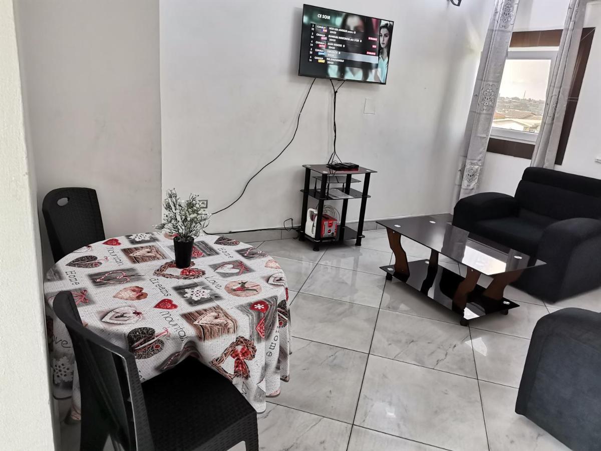 Residence Hoteliere Mb-202 C Douala Eksteriør billede