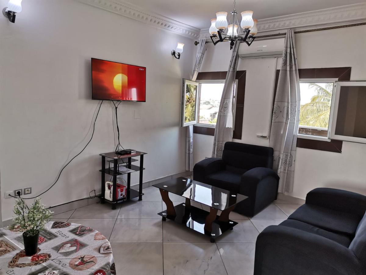 Residence Hoteliere Mb-202 C Douala Eksteriør billede