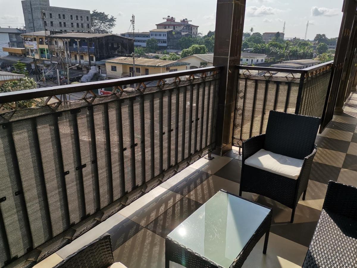 Residence Hoteliere Mb-202 C Douala Eksteriør billede